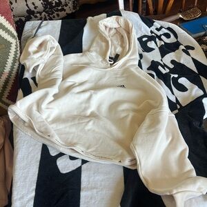 Adidas crop sweatshirt XS